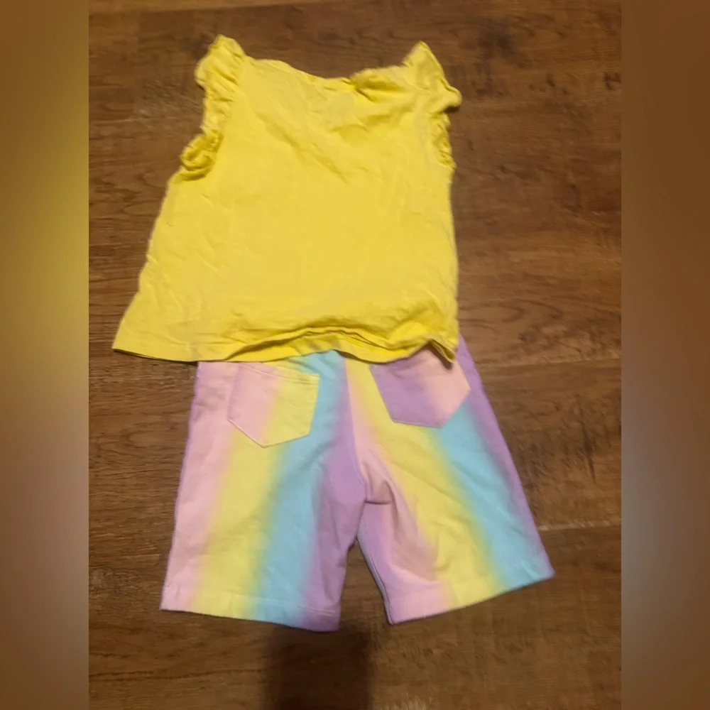 Girls lucky brand just smile tee 7/8 pastel shorts